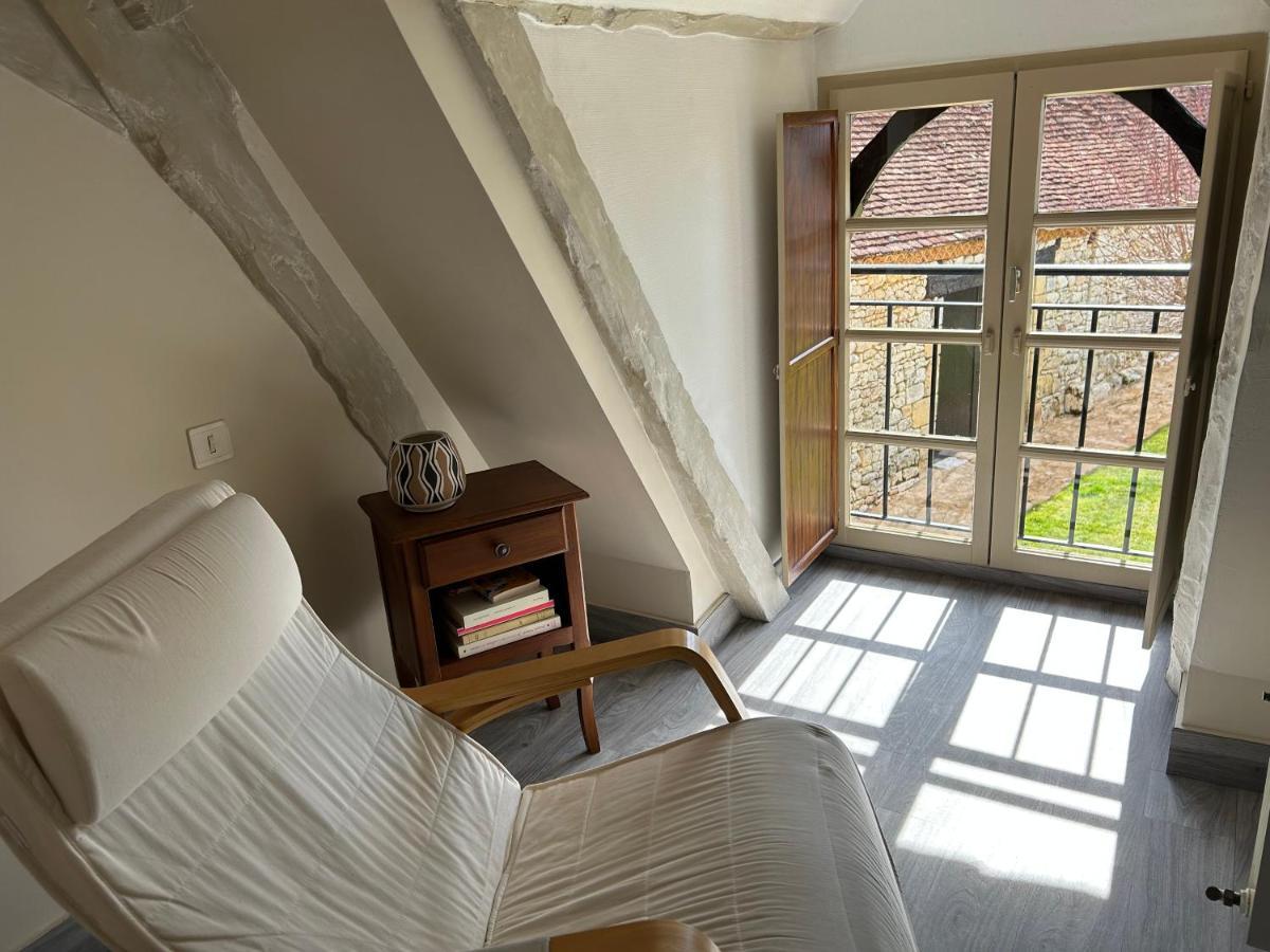 Demeure Du Vallon - Chambres D'Hotes De Charme Azerat Eksteriør billede