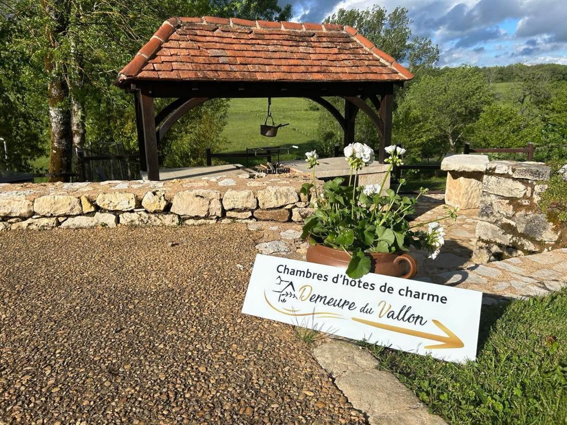 Demeure Du Vallon - Chambres D'Hotes De Charme Azerat Eksteriør billede