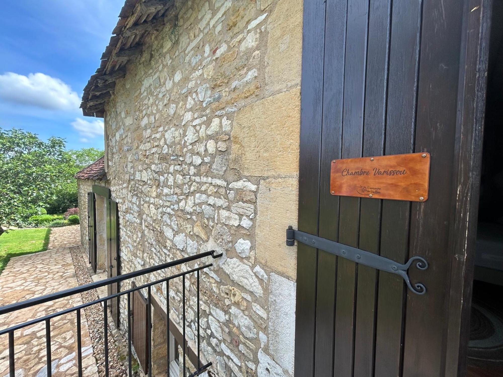 Demeure Du Vallon - Chambres D'Hotes De Charme Azerat Eksteriør billede