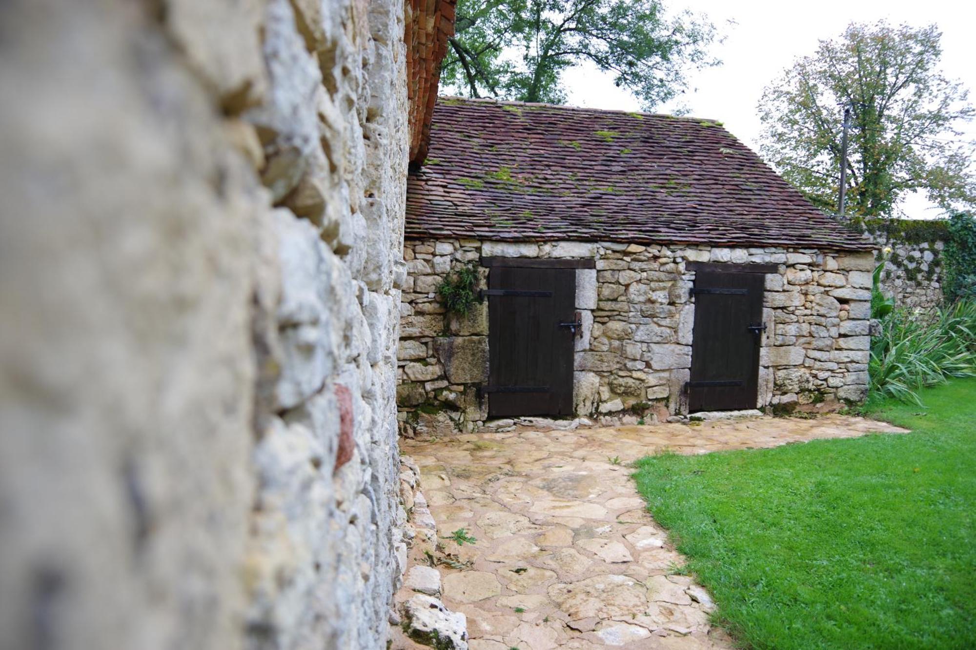 Demeure Du Vallon - Chambres D'Hotes De Charme Azerat Eksteriør billede